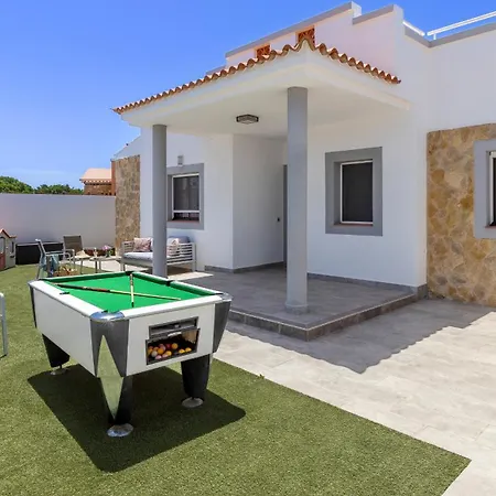 Casa Lottie Villa